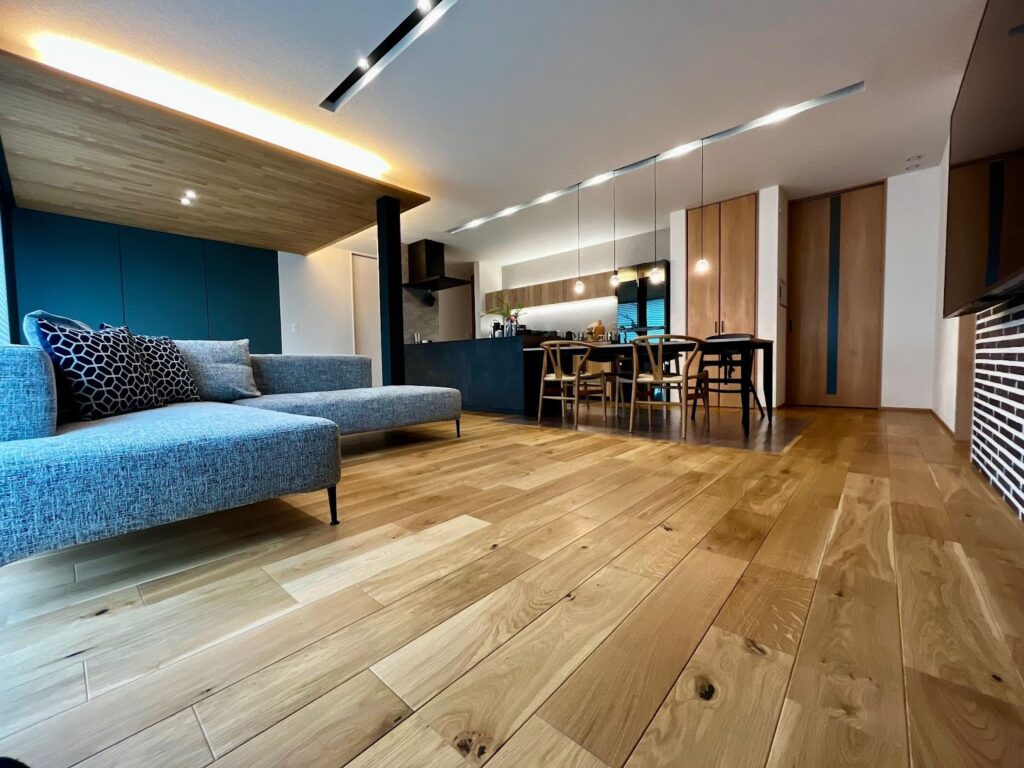 ▲広々としたLDKは、動線もしっかり考慮。5人それぞれが、一家団らんを心地よく楽しんでいます。
