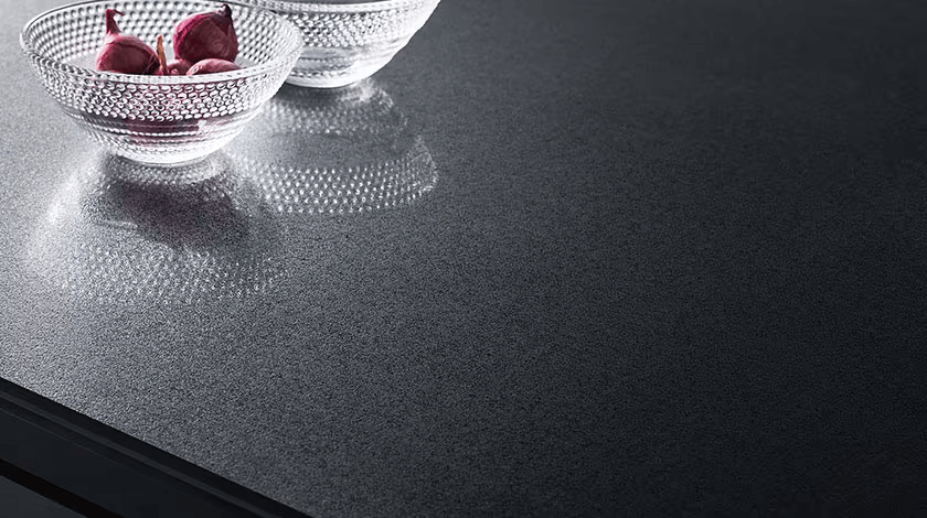 リシェルのワークトップは、セラミック製