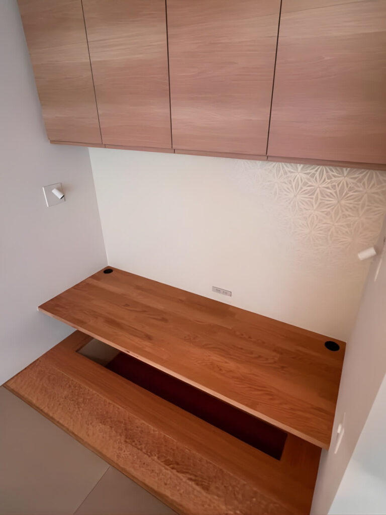 ▲スプーンカット加工は、床間スペースにも。こうした細かいデザインが、家の雰囲気を格上げしています。